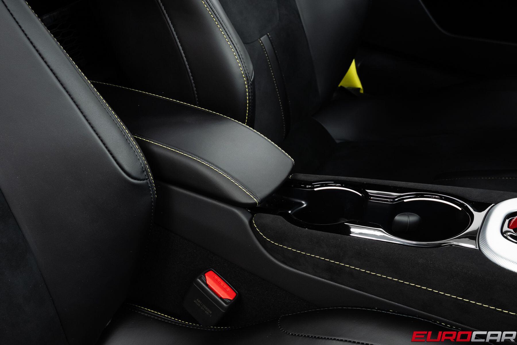 2026 Lotus Emira - Photo 36