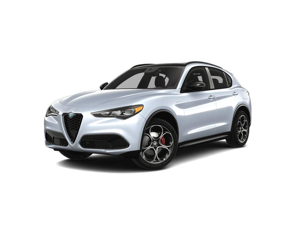 2025 Alfa Romeo Stelvio Base's photo
