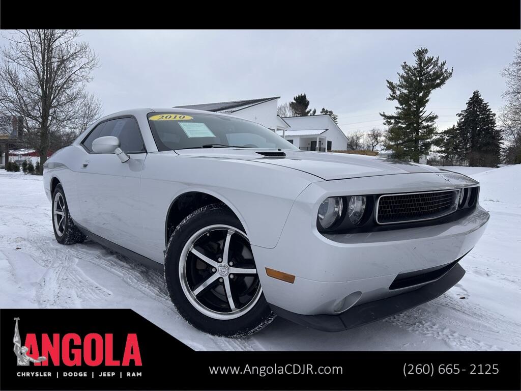 2010 Dodge Challenger SE's photo