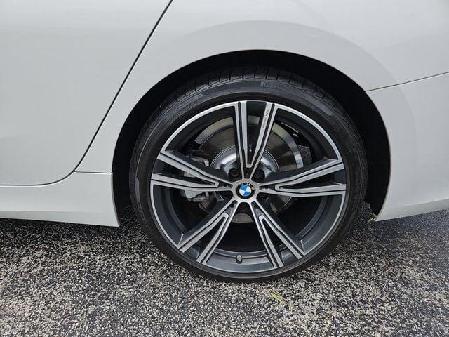 2022 BMW 3 Series 330i - Photo 10