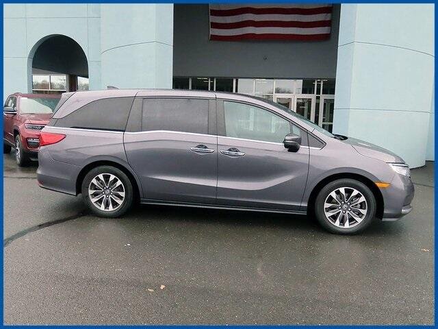 Used 2022 Honda Odyssey EX-L with VIN 5FNRL6H71NB052474 for sale in New Britain, CT