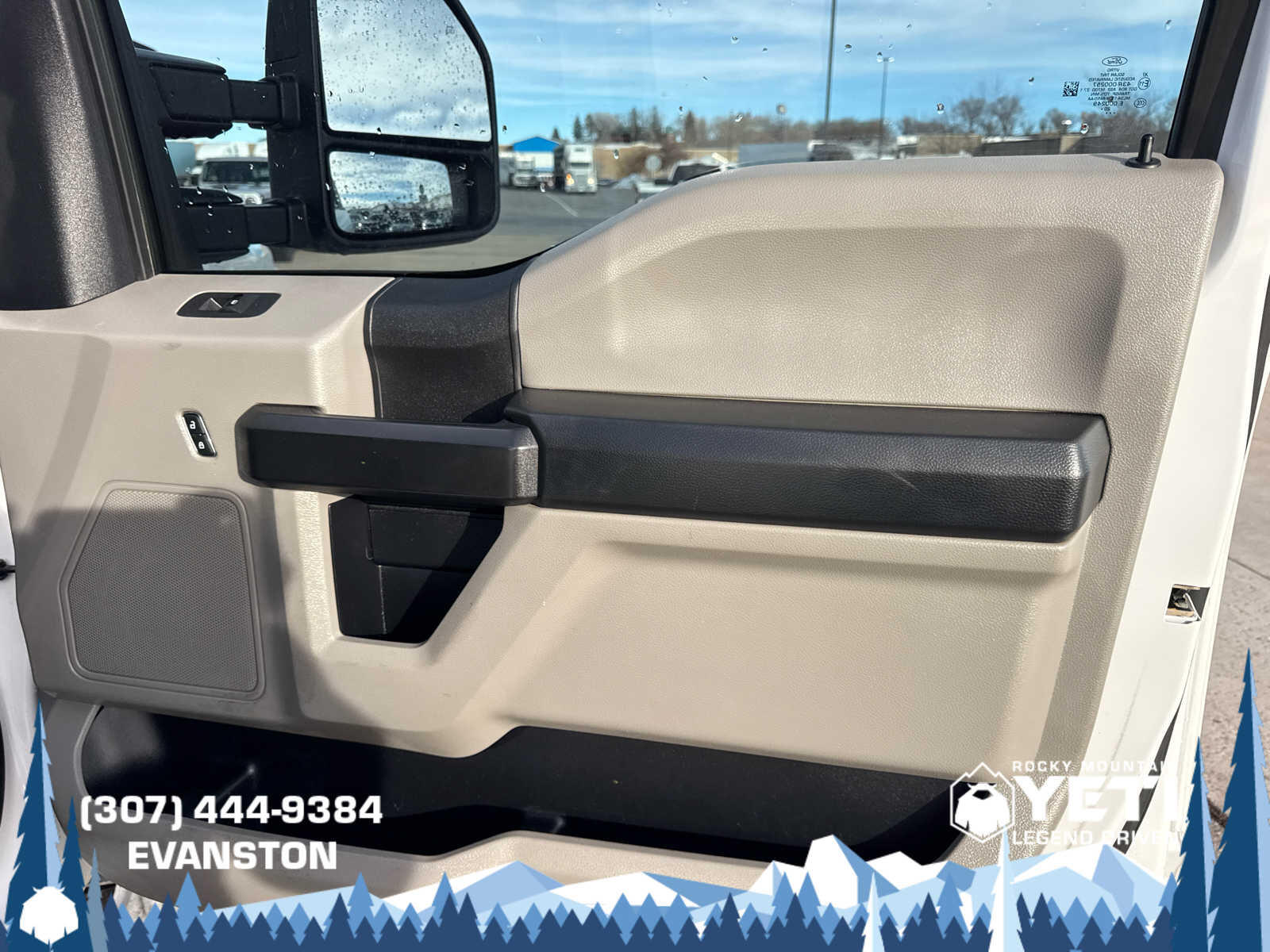 2021 Ford F-350 Super Duty Chassis Cab XL - Photo 13