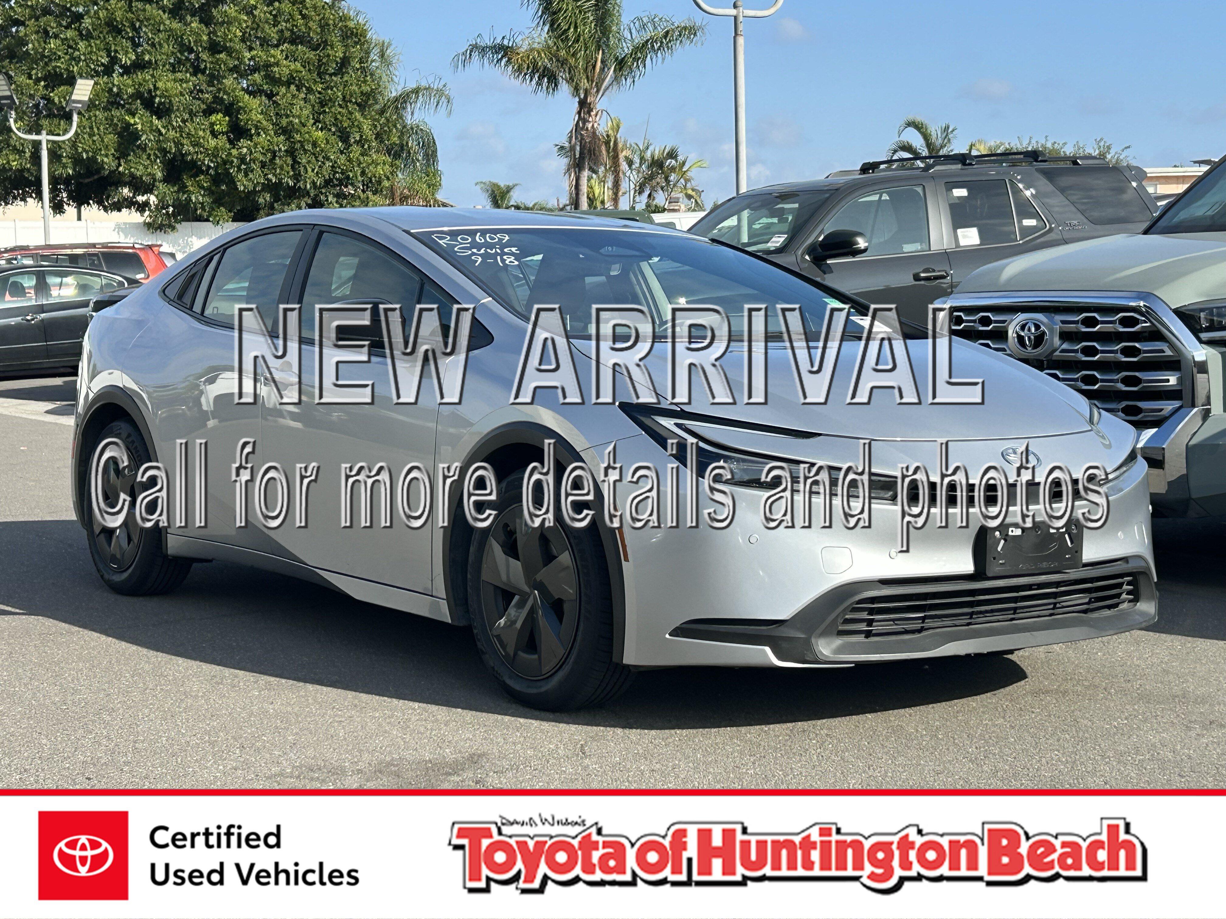 2025 Toyota Prius LE