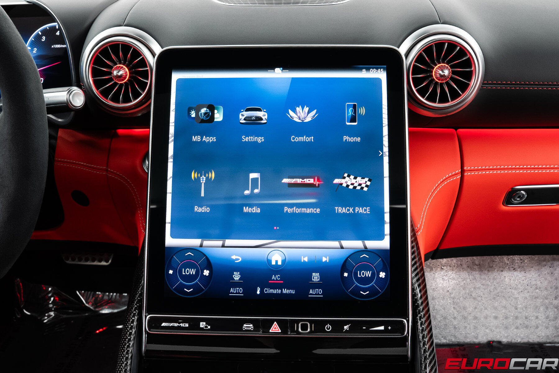 2025 Mercedes-Benz AMG GT 63 *CARBON INTERIOR TRIM * FIXED PANORAMIC SUNROOF*Image 30