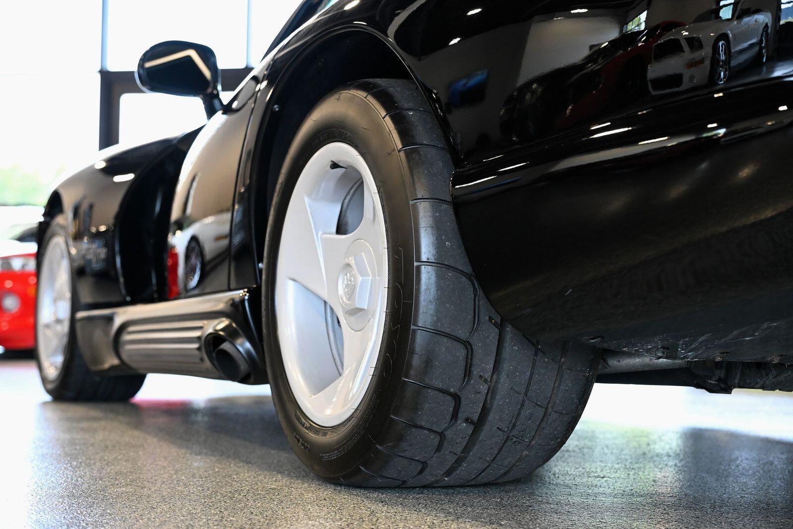 1994 Dodge Viper - Photo 20