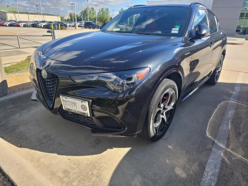 2024 Alfa Romeo Stelvio Veloce's photo