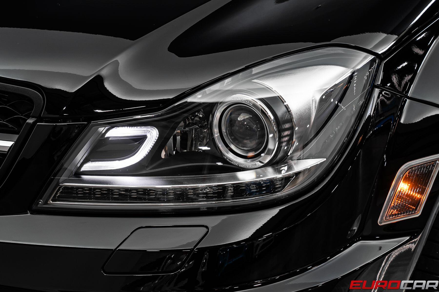 2012 Mercedes-Benz C-Class C 63 AMG *CARBON INTERIOR TRIM * SUNROOF*Image 11