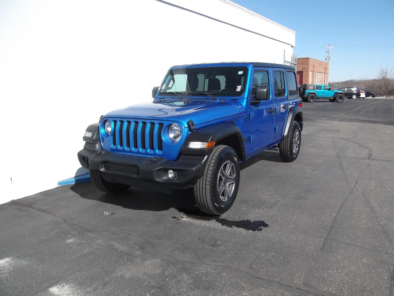 Used 2022 Jeep Wrangler Unlimited Sport S with VIN 1C4HJXDN6NW169197 for sale in Kansas City