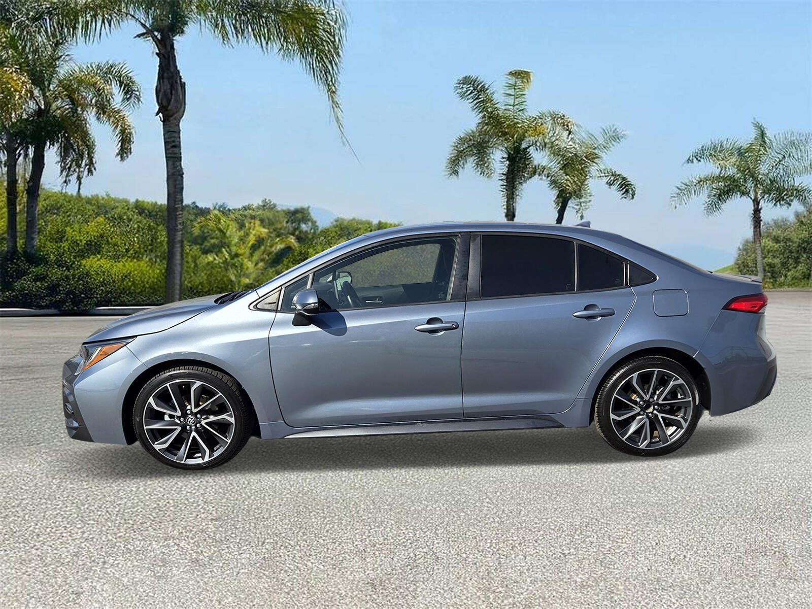 Used 2020 Toyota Corolla SE with VIN JTDS4RCE7LJ038008 for sale in Downey, CA