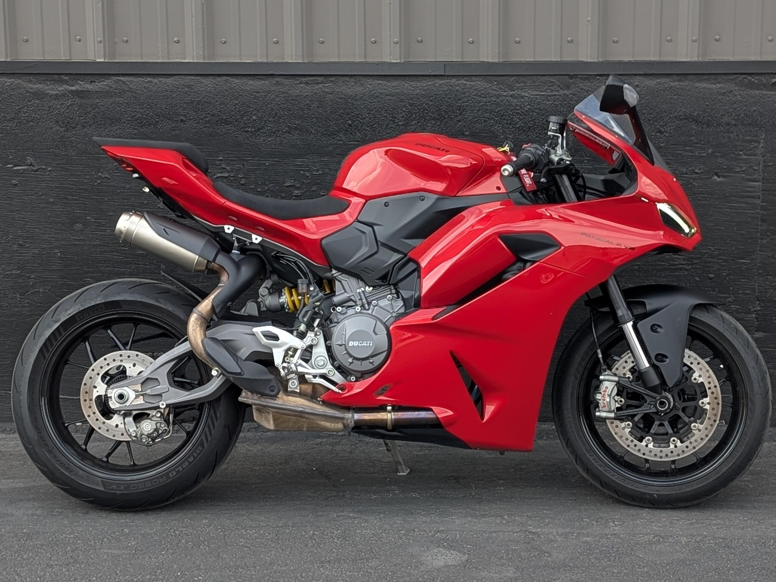 2025 DUCATI PANIGALE V2S