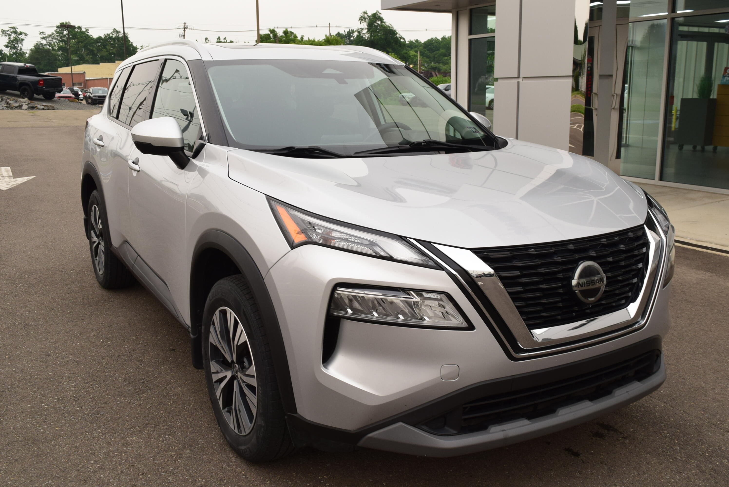 Used 2021 Nissan Rogue SV with VIN 5N1AT3BB7MC706703 for sale in Sayre, PA