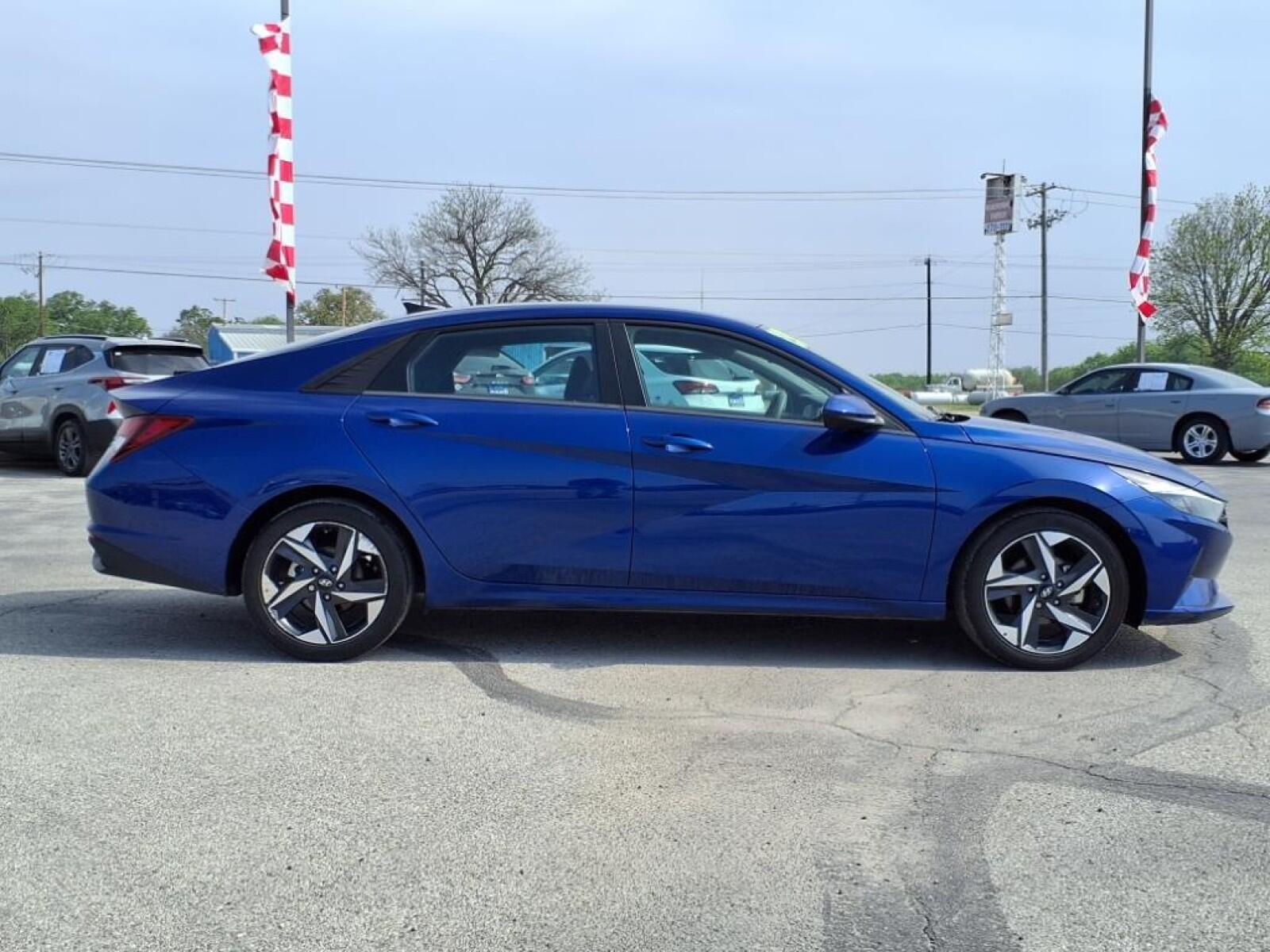 Used 2023 Hyundai Elantra SEL with VIN 5NPLS4AG2PH117134 for sale in Uvalde, TX