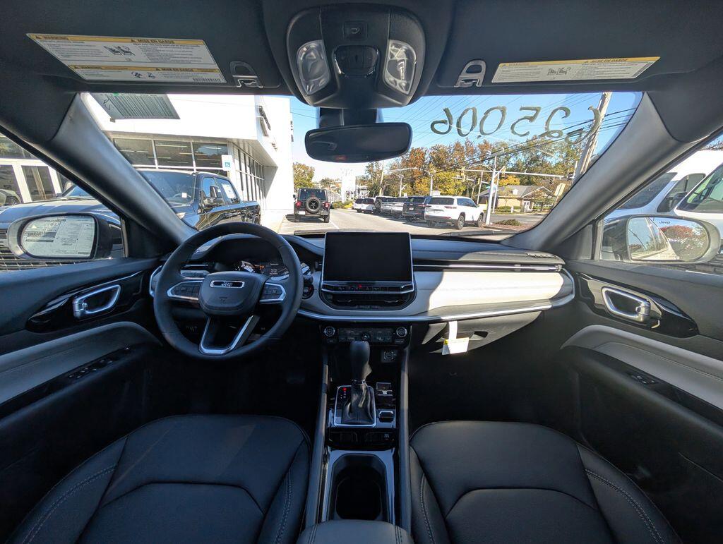 2026 Jeep Compass Limited - Photo 9