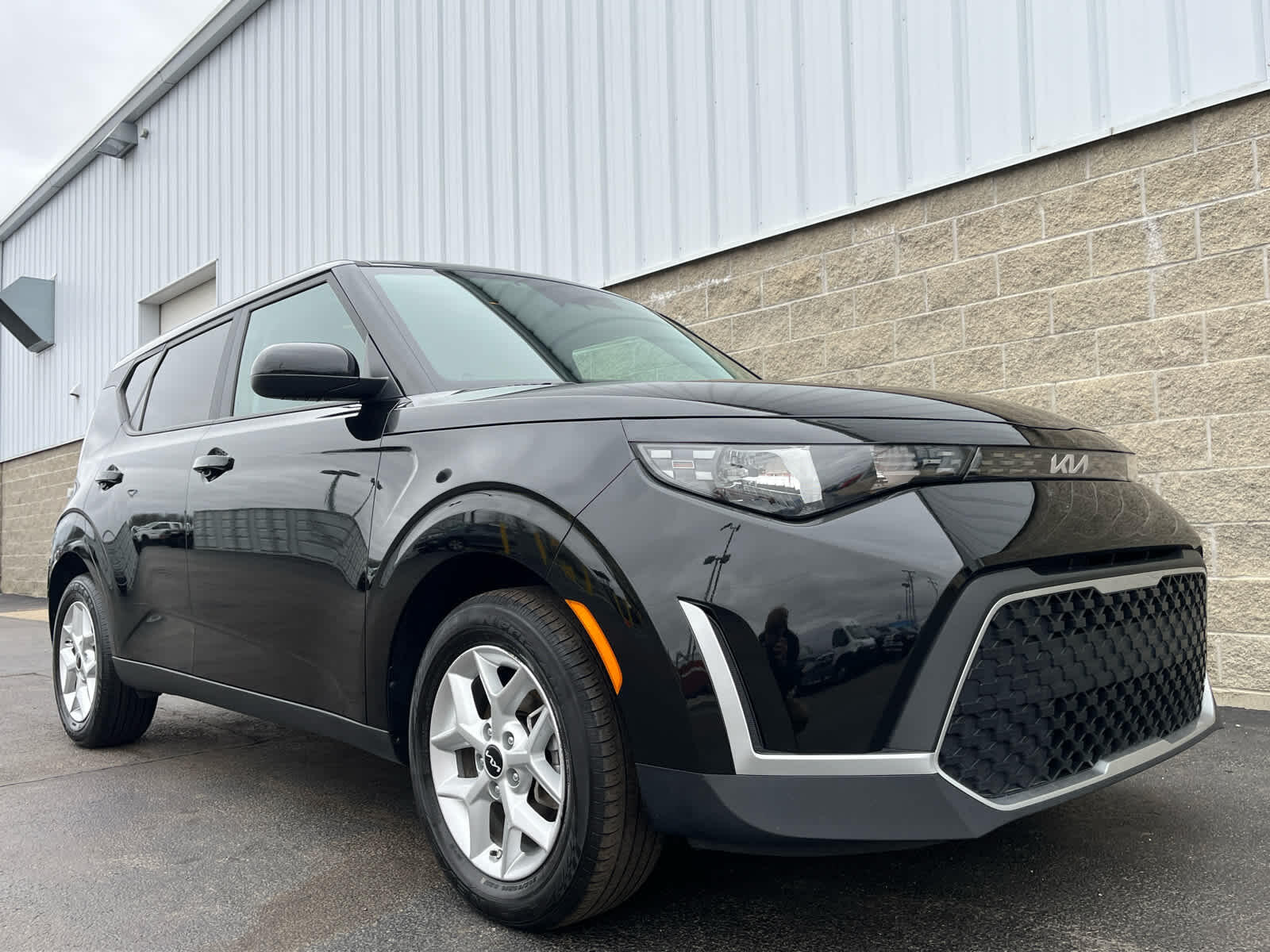 Used 2023 Kia Soul LX with VIN KNDJ23AU6P7896369 for sale in Wilmington, OH