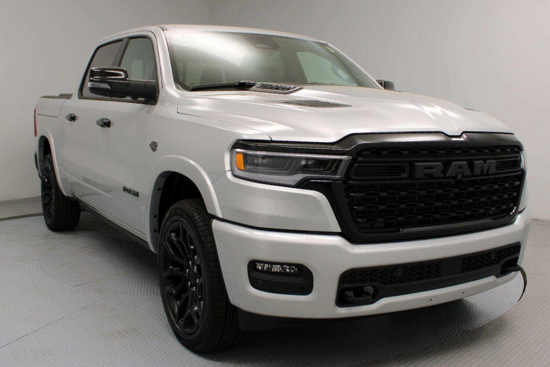 2027 RAM 1500 1500 Limited Crew Cab 4x4 5'7' Box