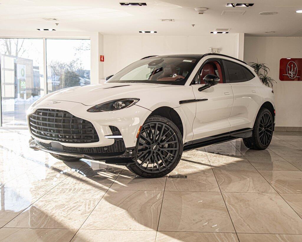 New 2026 Aston Martin DBX 707's photo