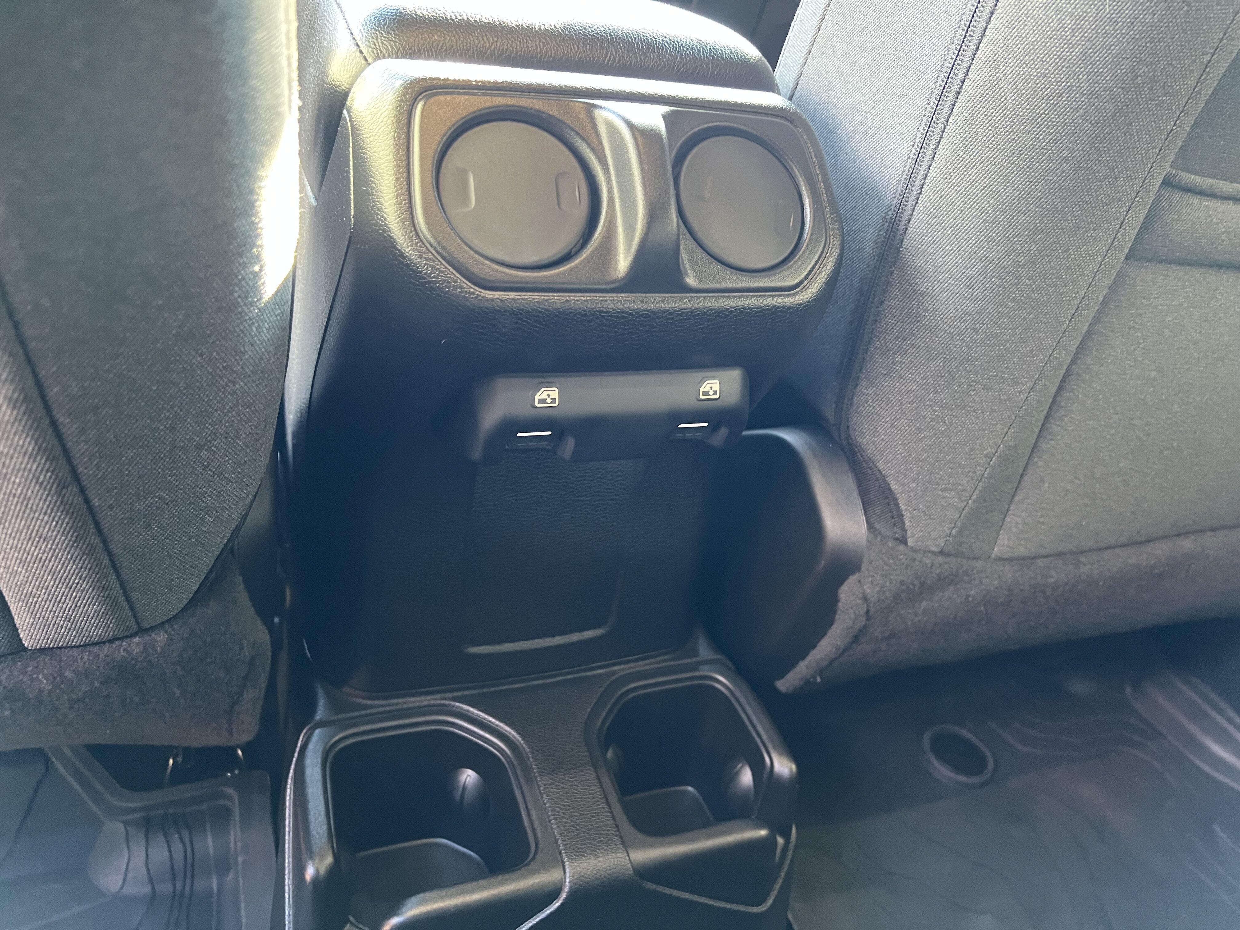2024 Jeep Wrangler 4-Door Willys - Photo 16