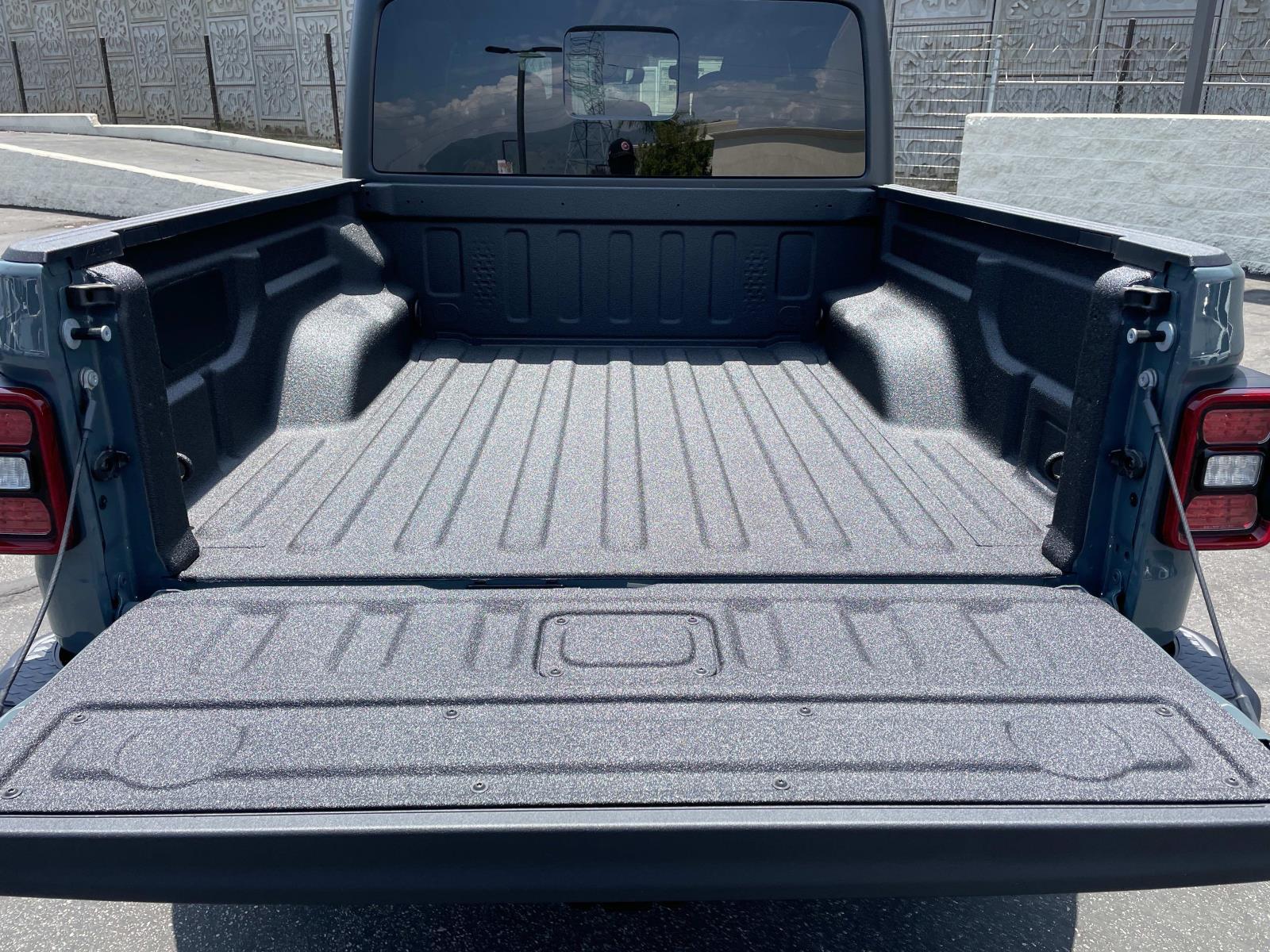 2025 Jeep Gladiator Willys - Photo 20
