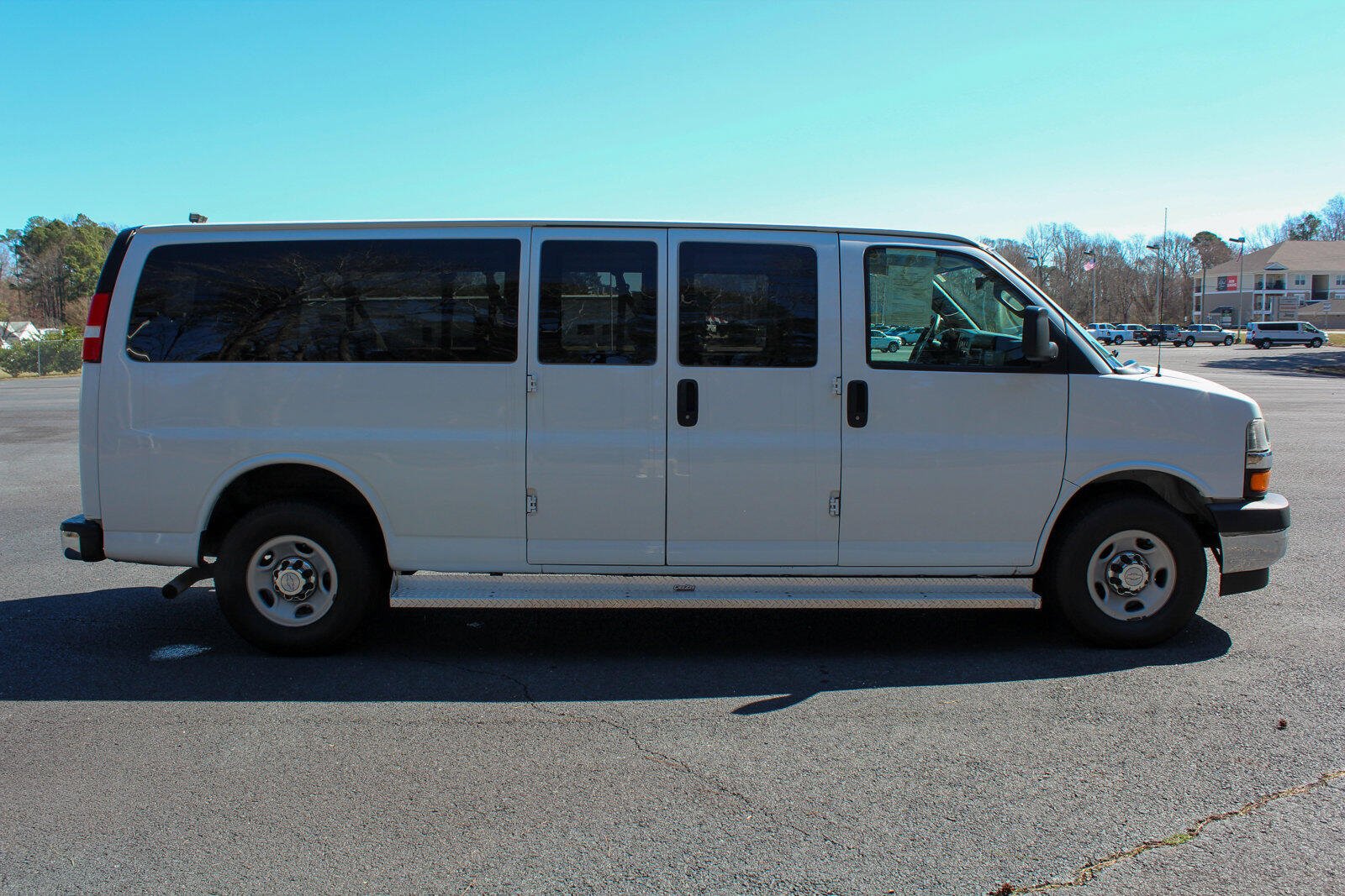Used 2020 Chevrolet Express Passenger LT with VIN 1GAZGPFG6L1151755 for sale in Suffolk, VA