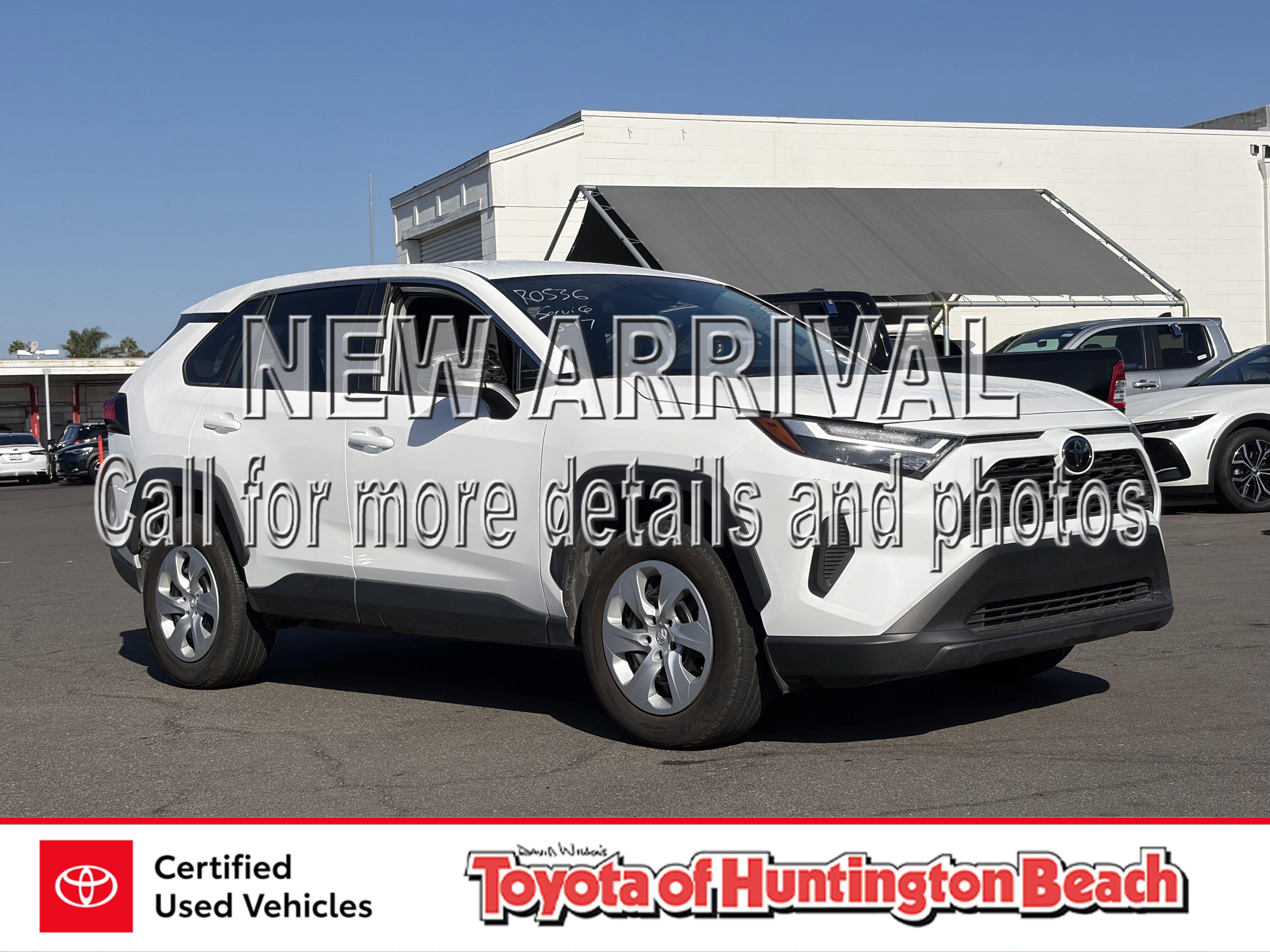 2025 Toyota RAV4 LE