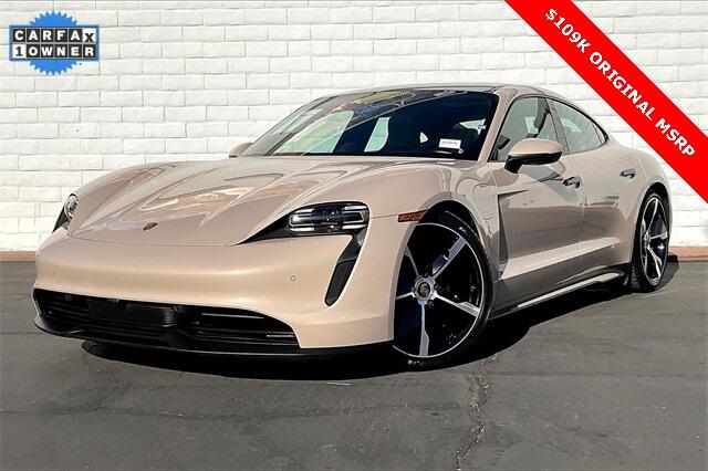 2022 Porsche Taycan Base's photo