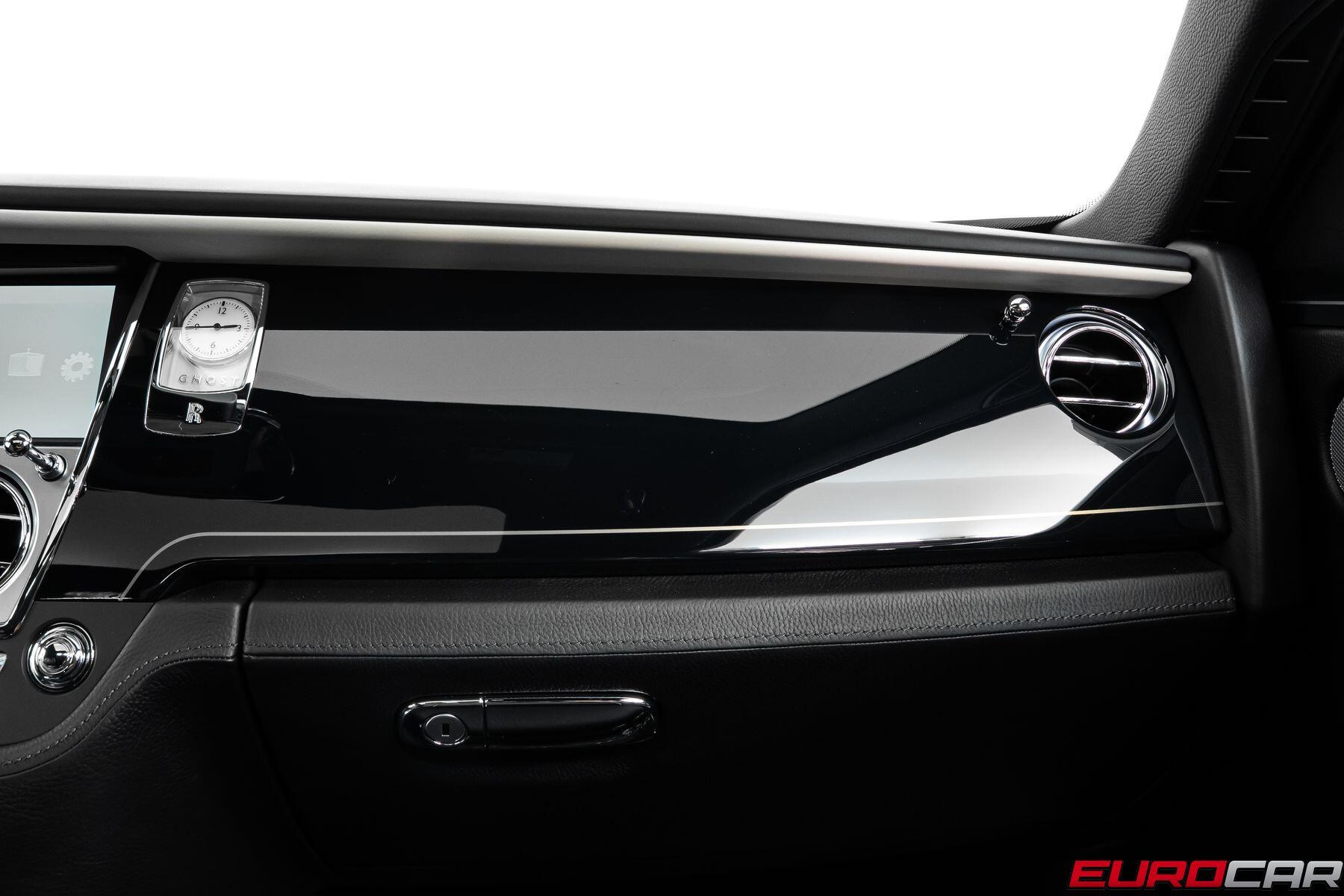 2014 Rolls-Royce Ghost *REAR THEATER * INDIVIDUAL SEAT CONFIGURATION*Image 36