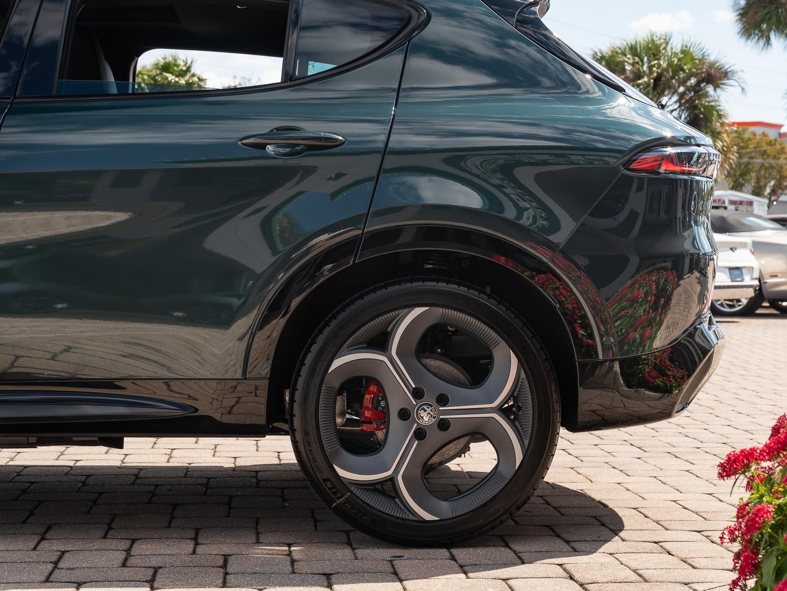 New 2026 Alfa Romeo Tonale Veloce Awd