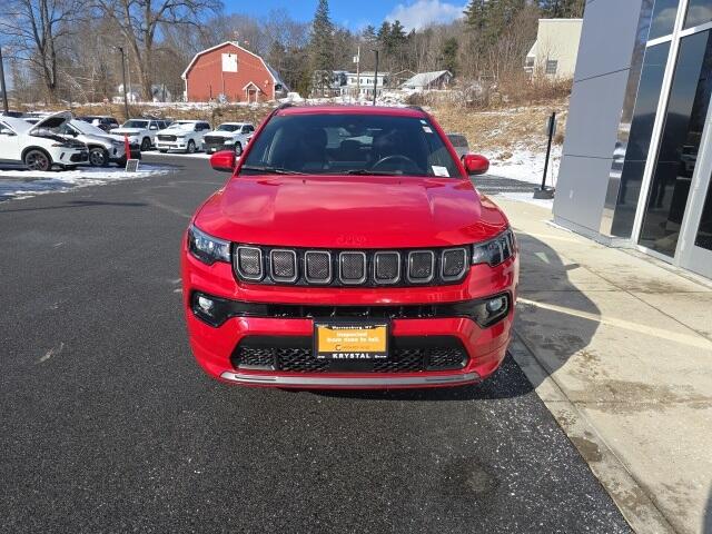 Used 2022 Jeep Compass Limited with VIN 3C4NJDCB8NT226532 for sale in Warrensburg, NY