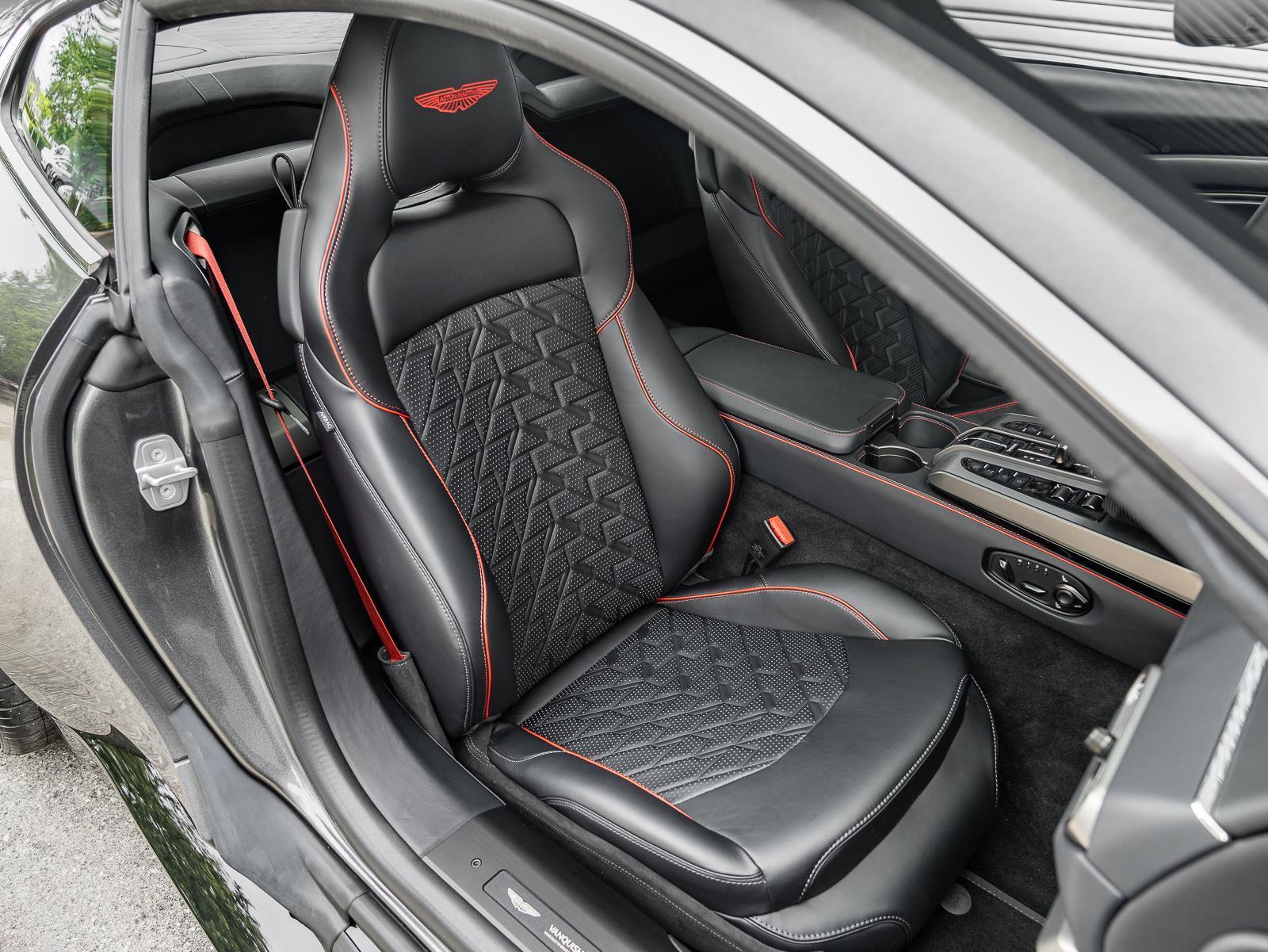 Used 2025 Aston Martin Vanquish Coupe