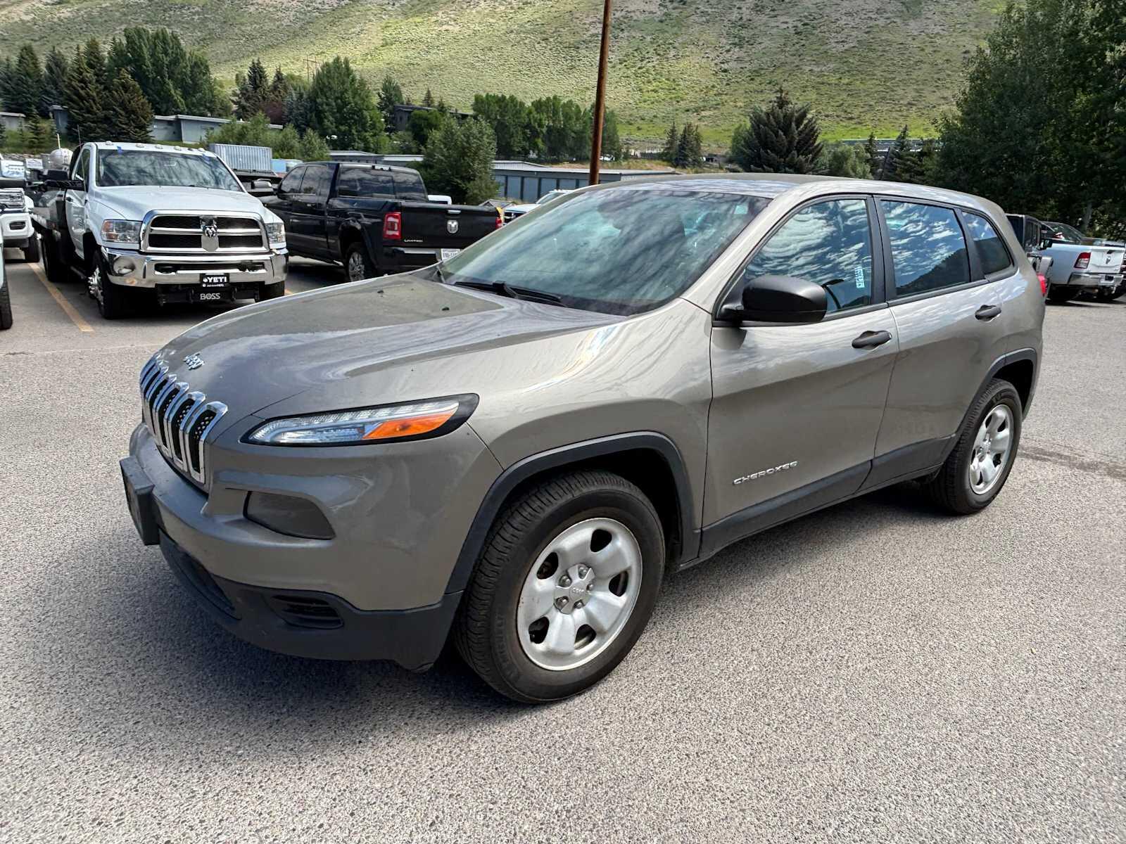 Used 2017 Jeep Cherokee Sport with VIN 1C4PJMAB5HW531027 for sale in Jackson, WY