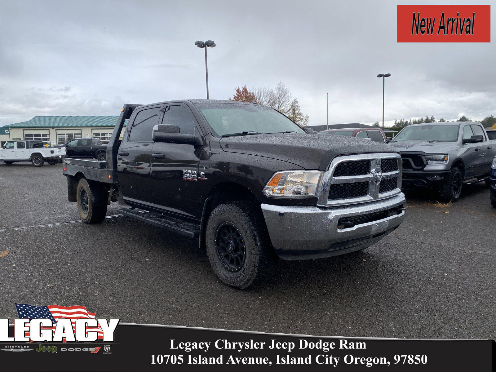 Used 2017 RAM Ram 2500 Pickup Tradesman with VIN 3C6UR5HL3HG645128 for sale in Island City, OR