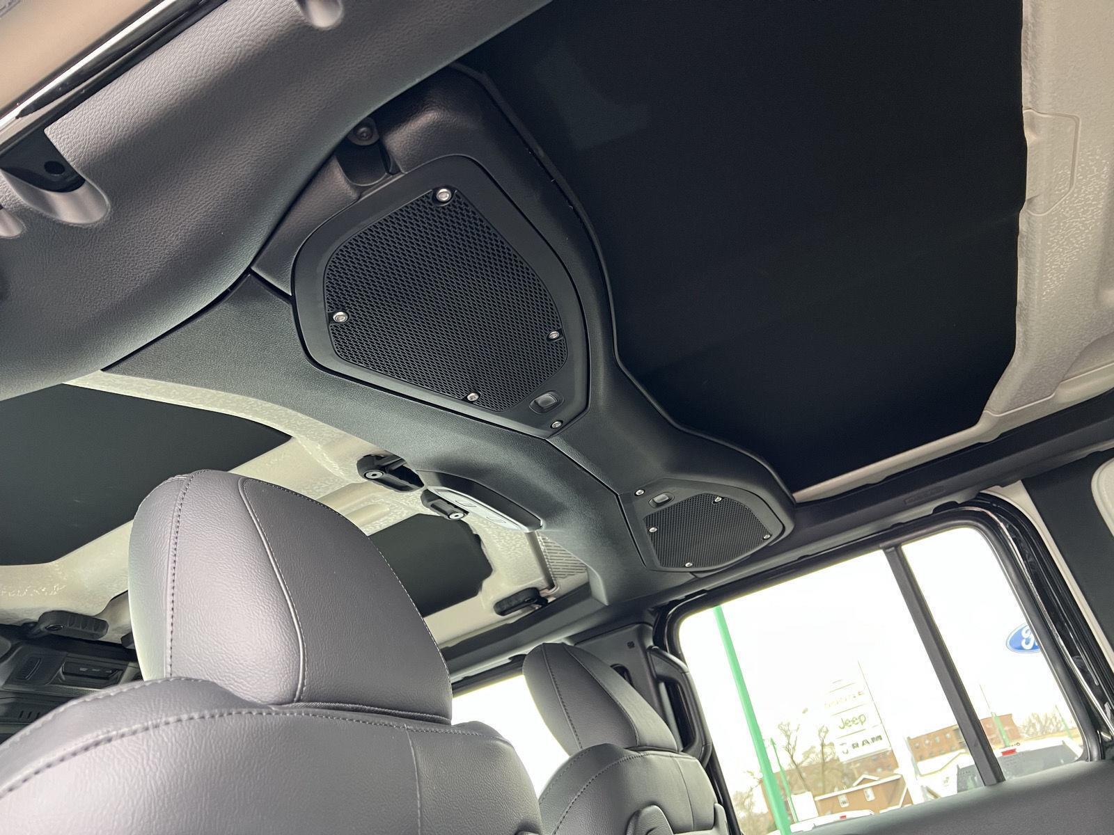 2026 Jeep Wrangler 4-Door Sahara - Photo 42