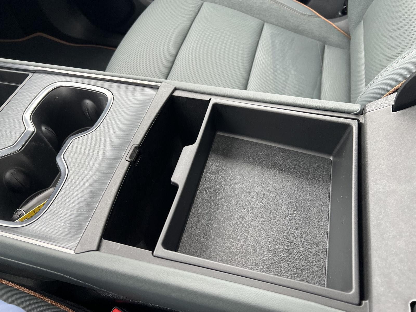 2026 GMC Acadia AT4 - Photo 43