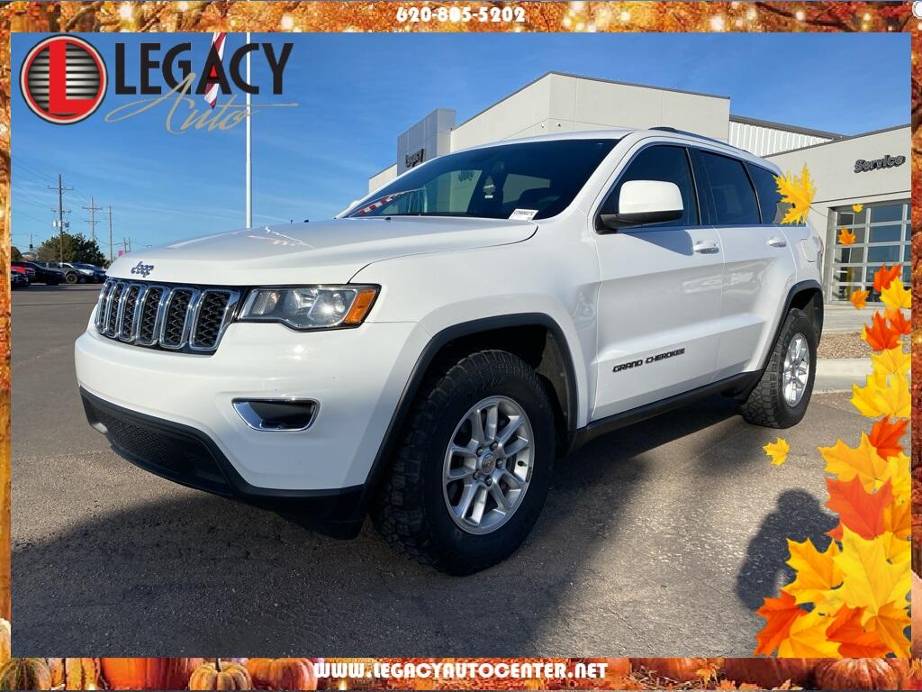 Used 2018 Jeep Grand Cherokee Laredo E with VIN 1C4RJFAG4JC443657 for sale in Garden City, KS