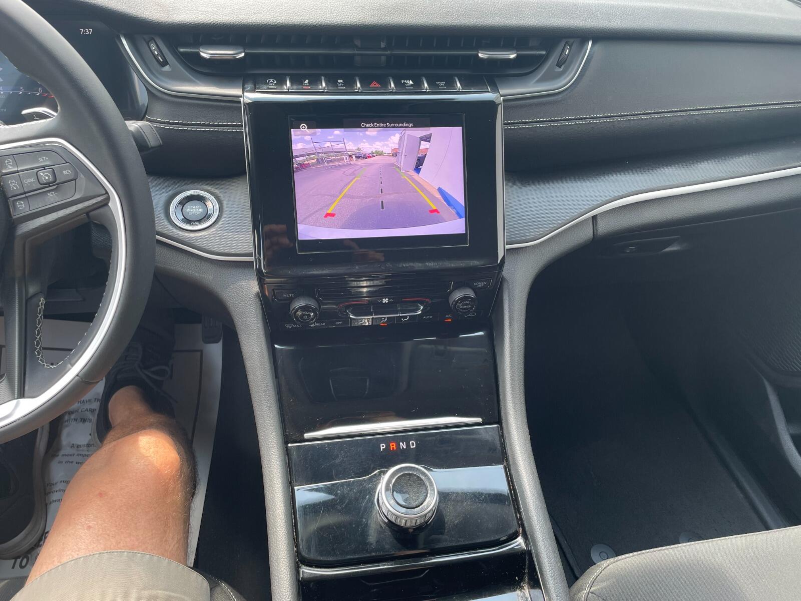 2023 Jeep Grand Cherokee L Laredo - Photo 11