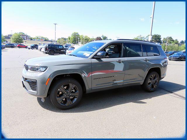 2027 Jeep Grand Cherokee Limited Reserve