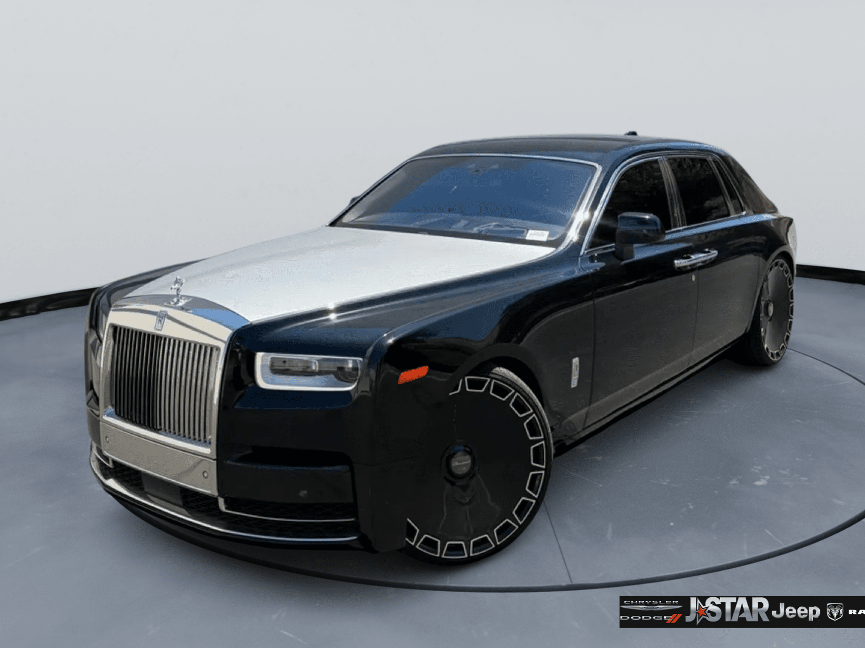 2022 Rolls-Royce Phantom