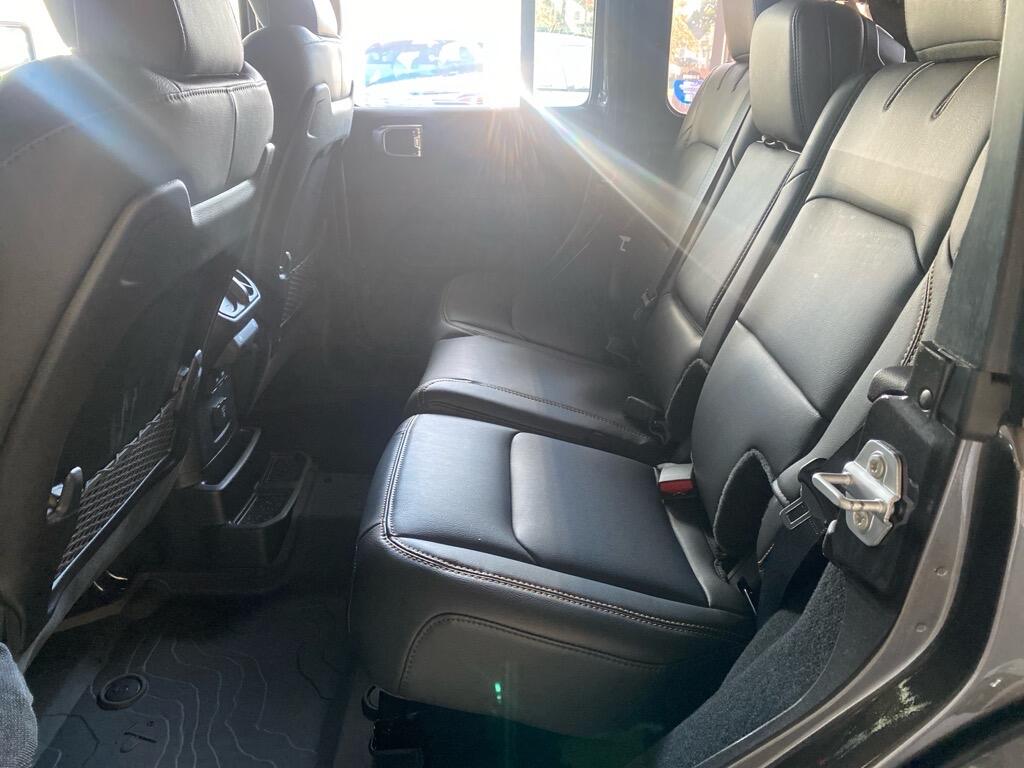 2025 Jeep Wrangler 4-Door Sahara - Photo 21