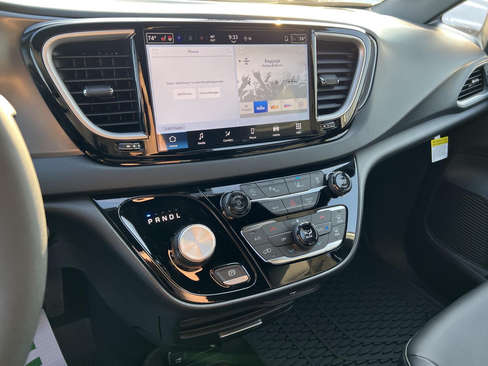 2026 Chrysler Voyager LX - Photo 20