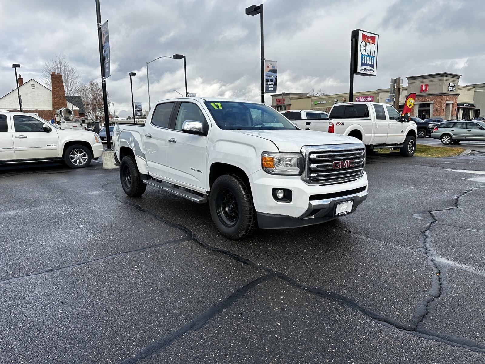 2017 GMC Canyon SLT photo 2