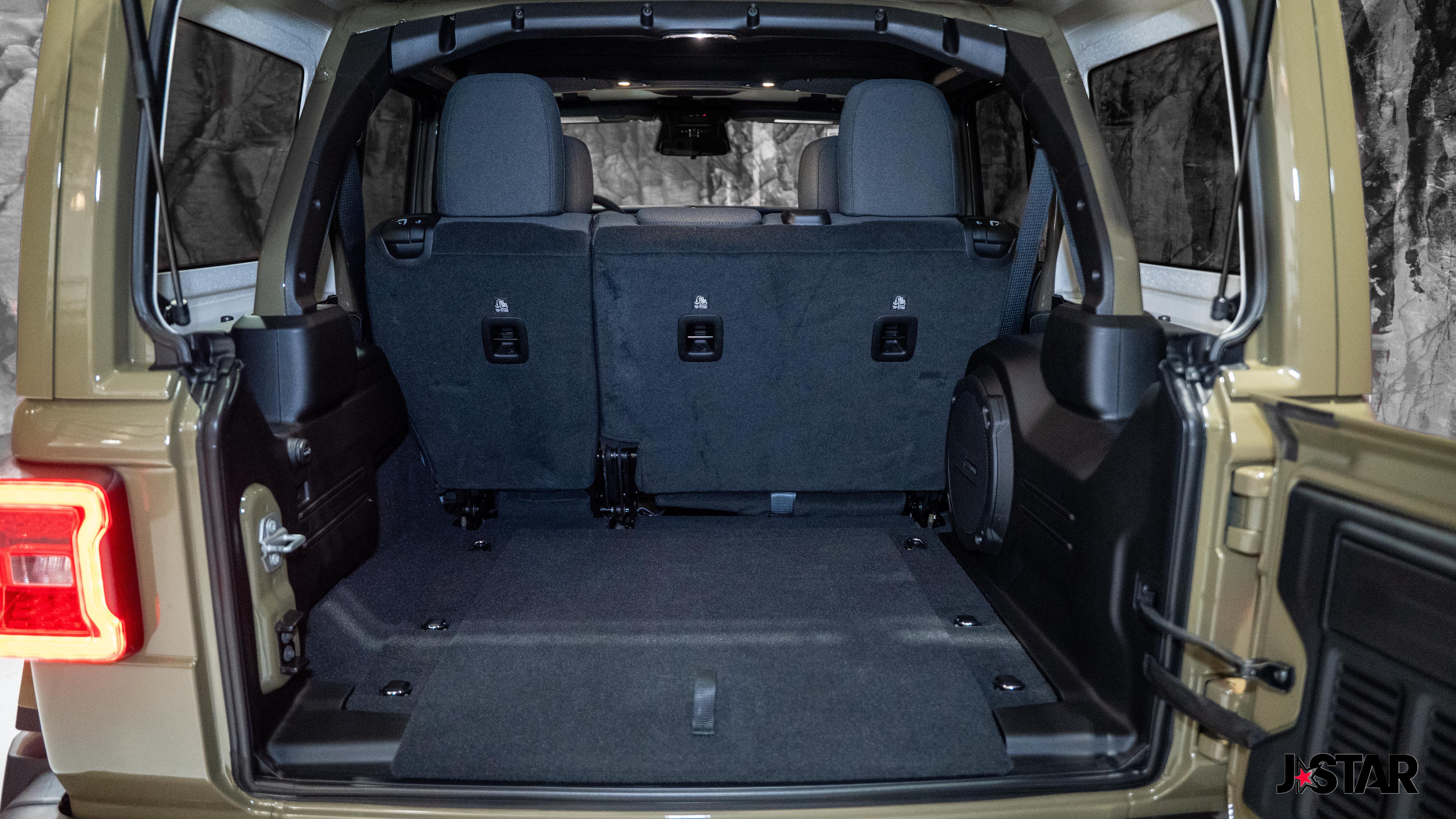 2025 Jeep Wrangler 4-Door Rubicon - Photo 25