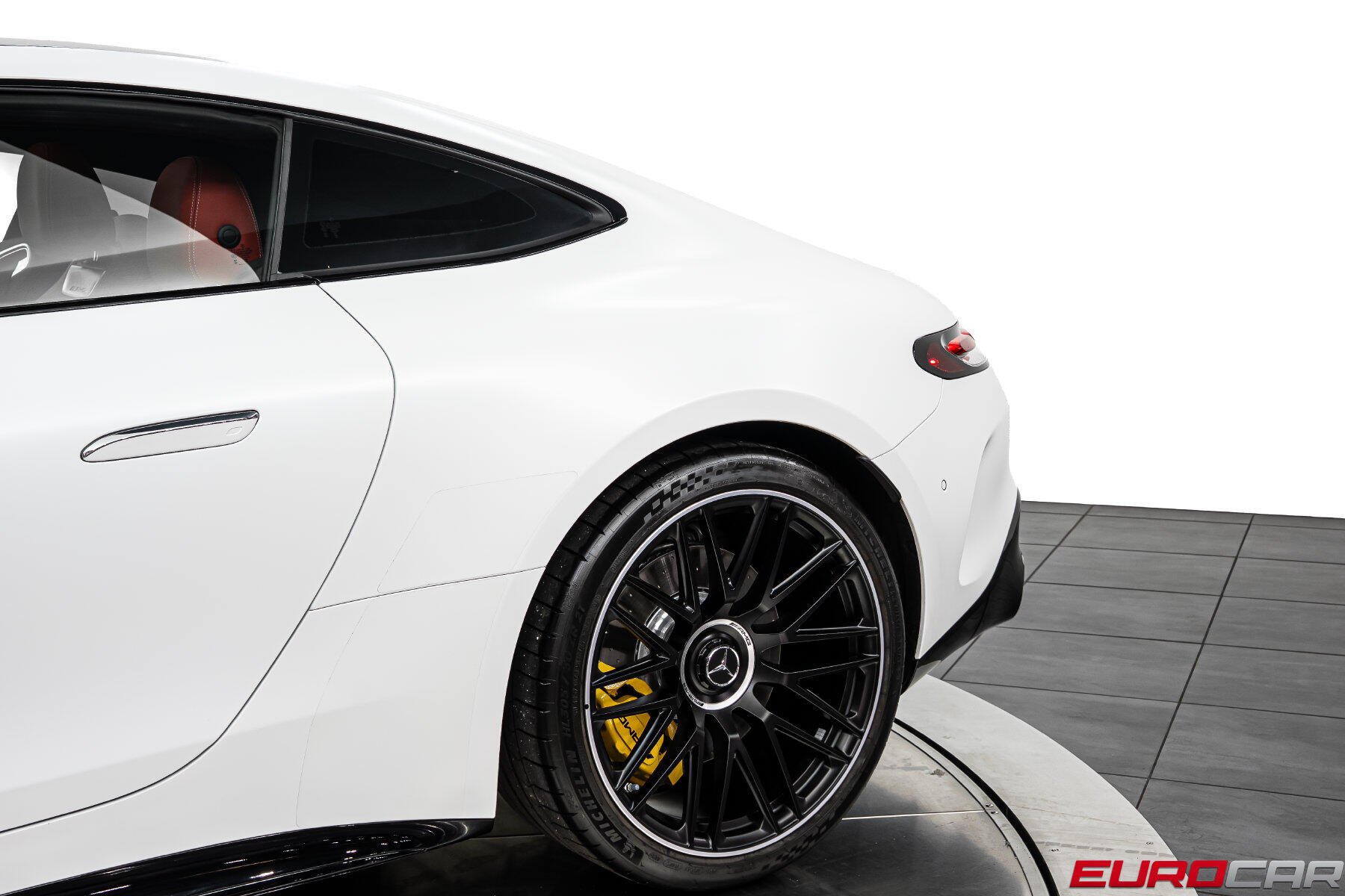 2025 Mercedes-Benz AMG GT 63 *CARBON INTERIOR TRIM * FIXED PANORAMIC SUNROOF*Image 16