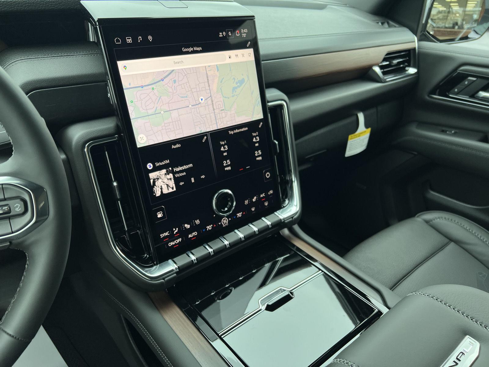 2026 GMC Yukon Denali - Photo 29