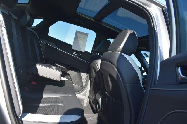 2026 Kia K5 GT-Line - Photo 15