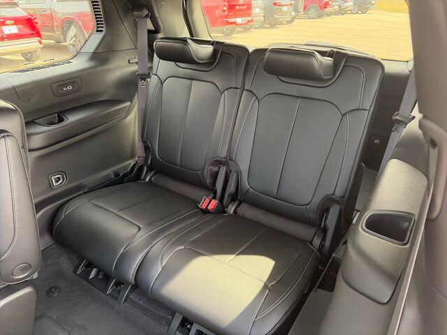 2025 Jeep Grand Cherokee L Limited - Photo 18