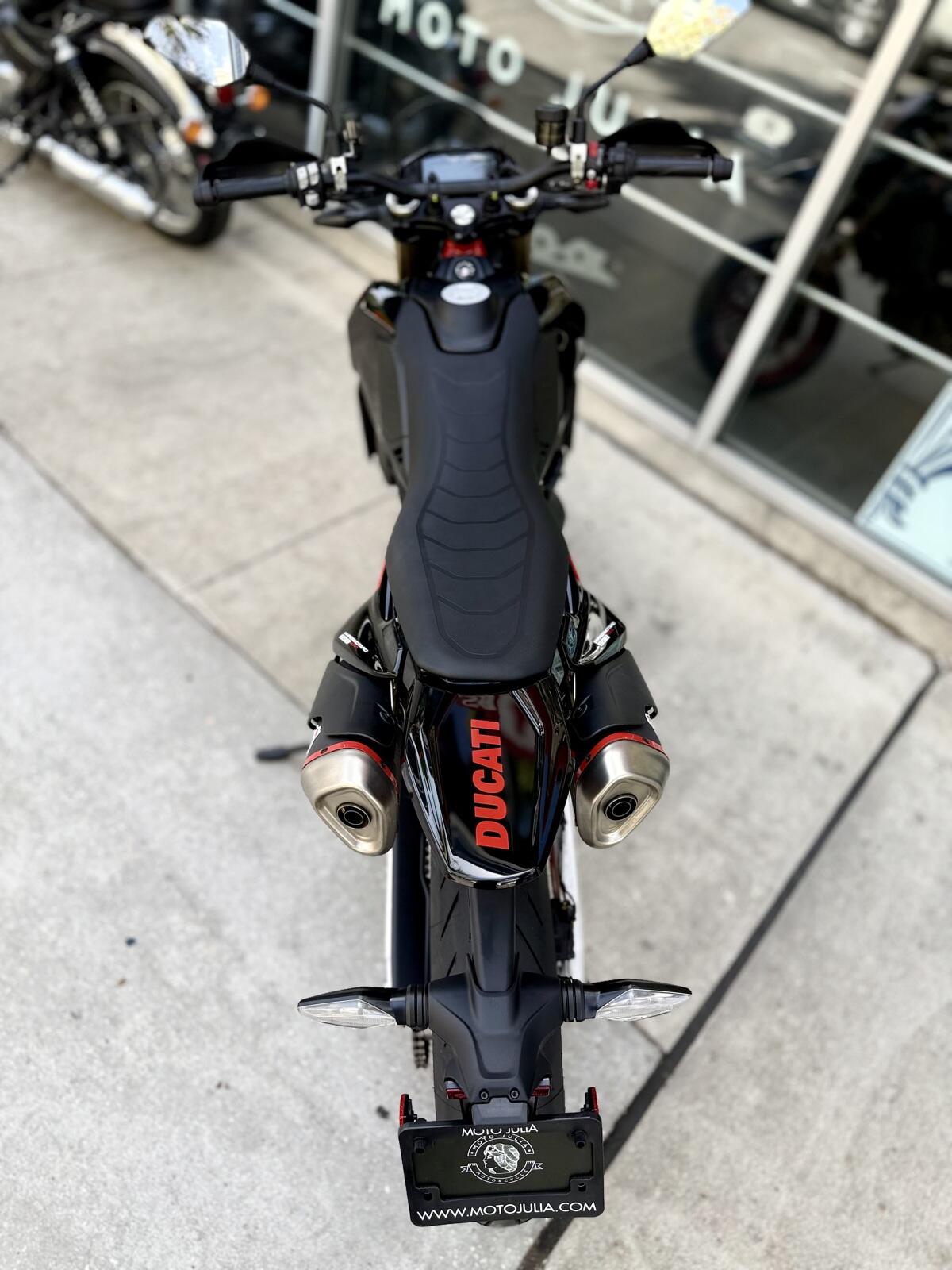 New 2027 Ducati HYPERMOTARD 698 MONO NERA 