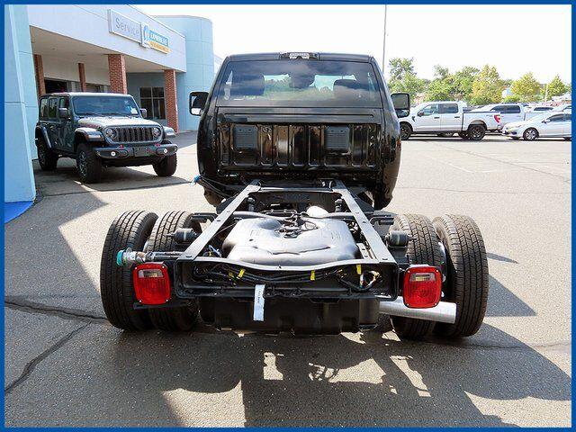 2025 RAM 3500 Chassis Tradesman - Photo 6