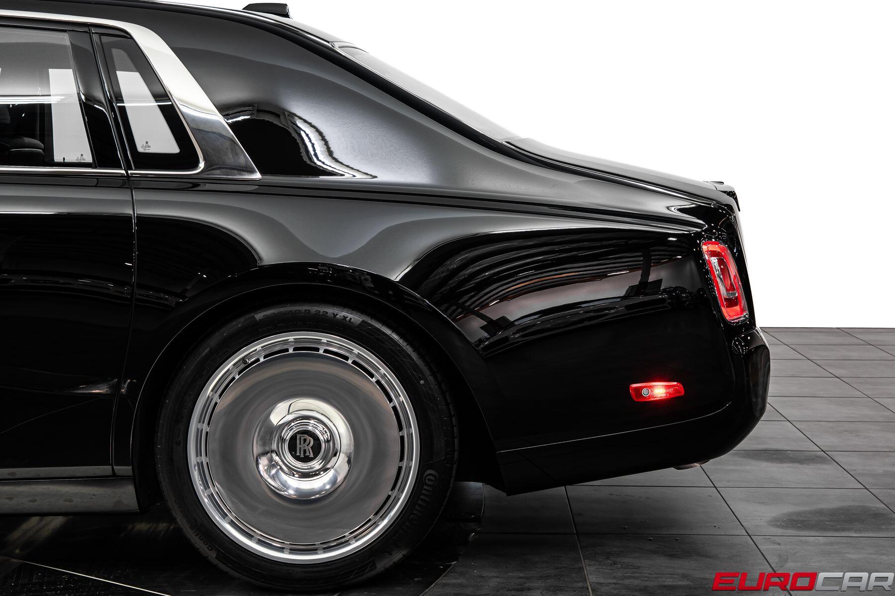 2022 Rolls-Royce Phantom *IMMERSIVE REAR SEATS * REAR THEATER*Image 17