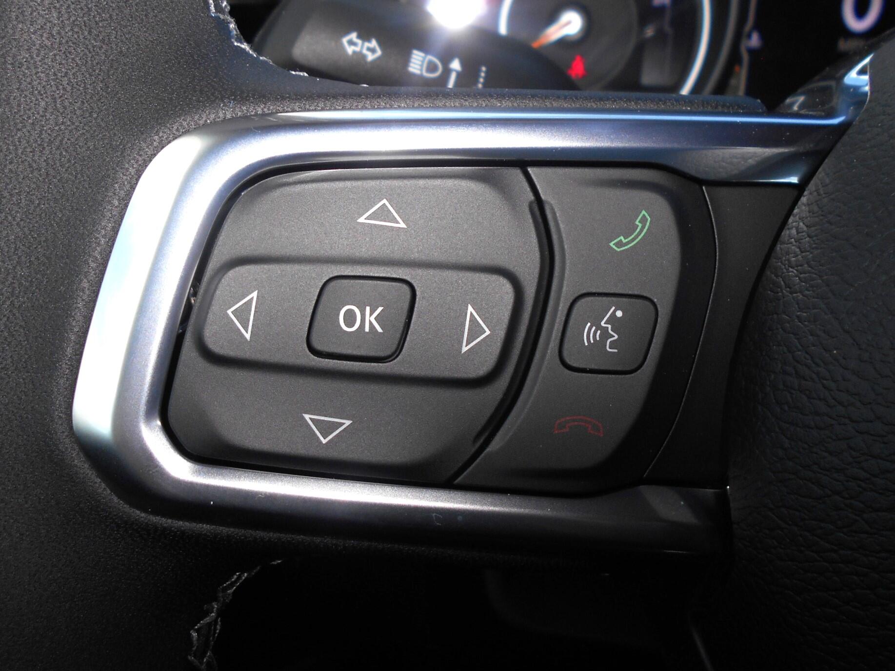 2025 Jeep Wrangler 4-Door Sahara - Photo 17