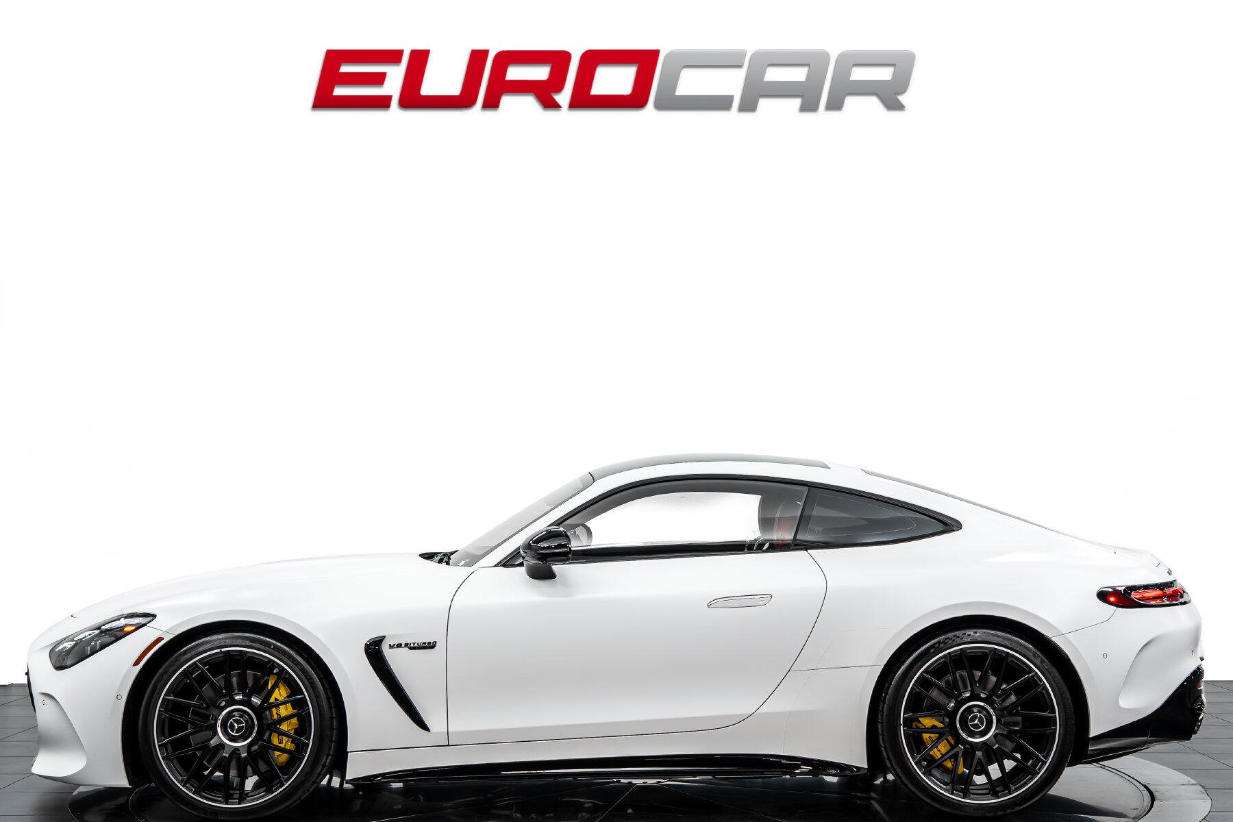 2025 Mercedes-Benz AMG GT 63 *CARBON INTERIOR TRIM * FIXED PANORAMIC SUNROOF*Image 2